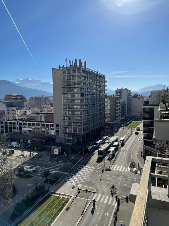 Champon - Lumineux 2 Chambres Avec Garage Prive - Tram A 1 Min Grenoble Extérieur photo